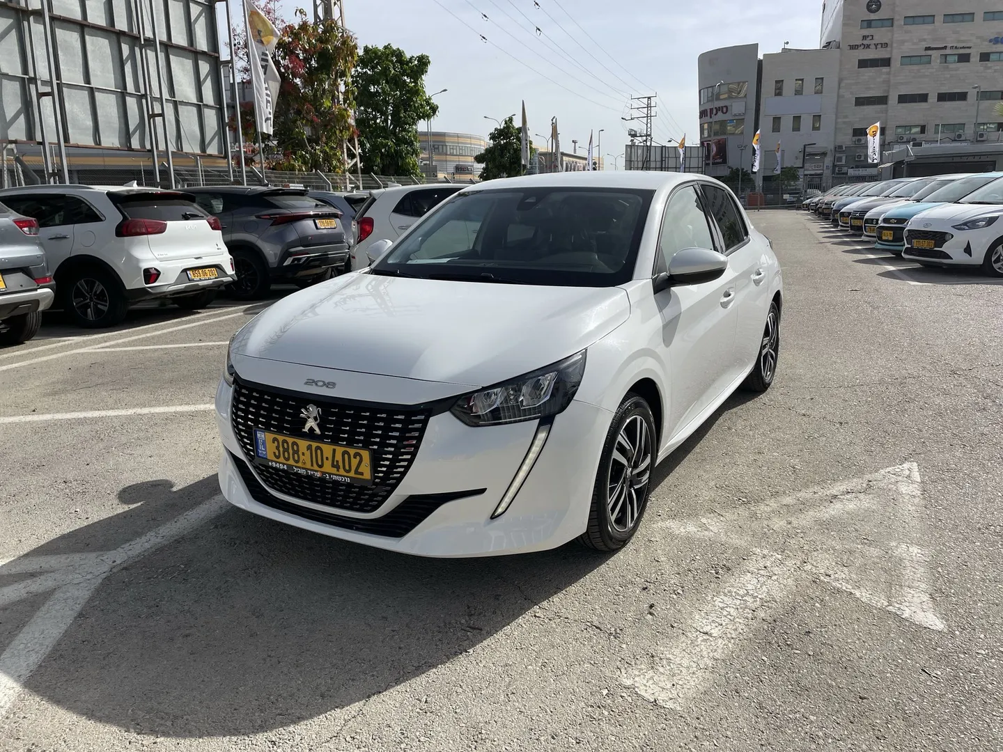פיג'ו - 208