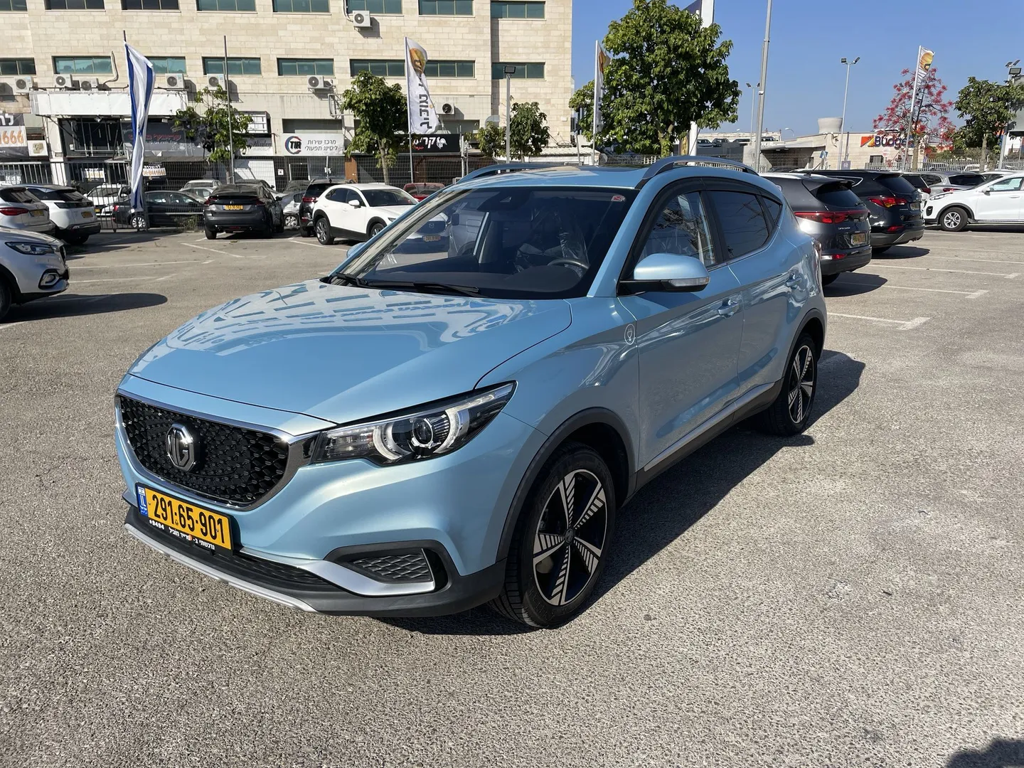 MG - ZS