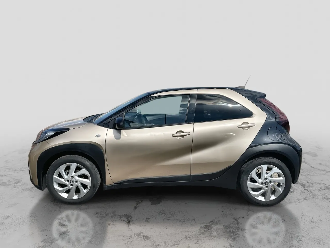 טויוטה - אייגו-(AYGO)