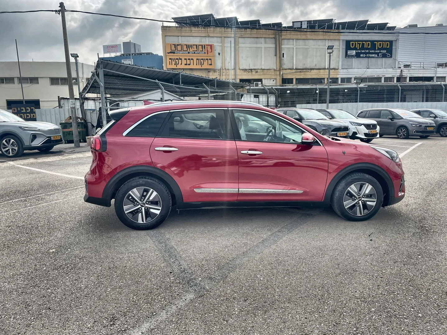 קיה - נירו-היברידי