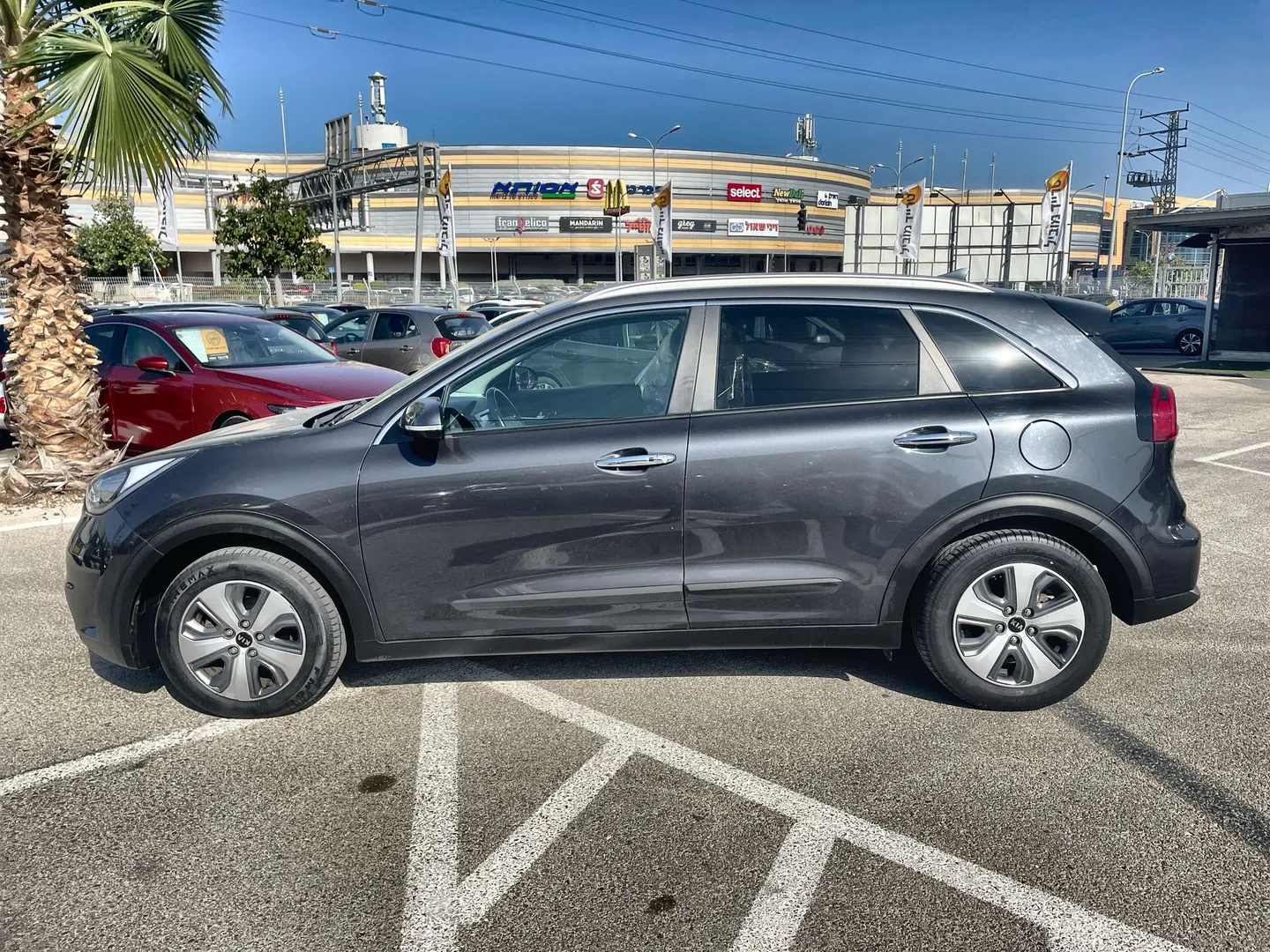 קיה - נירו-היברידי