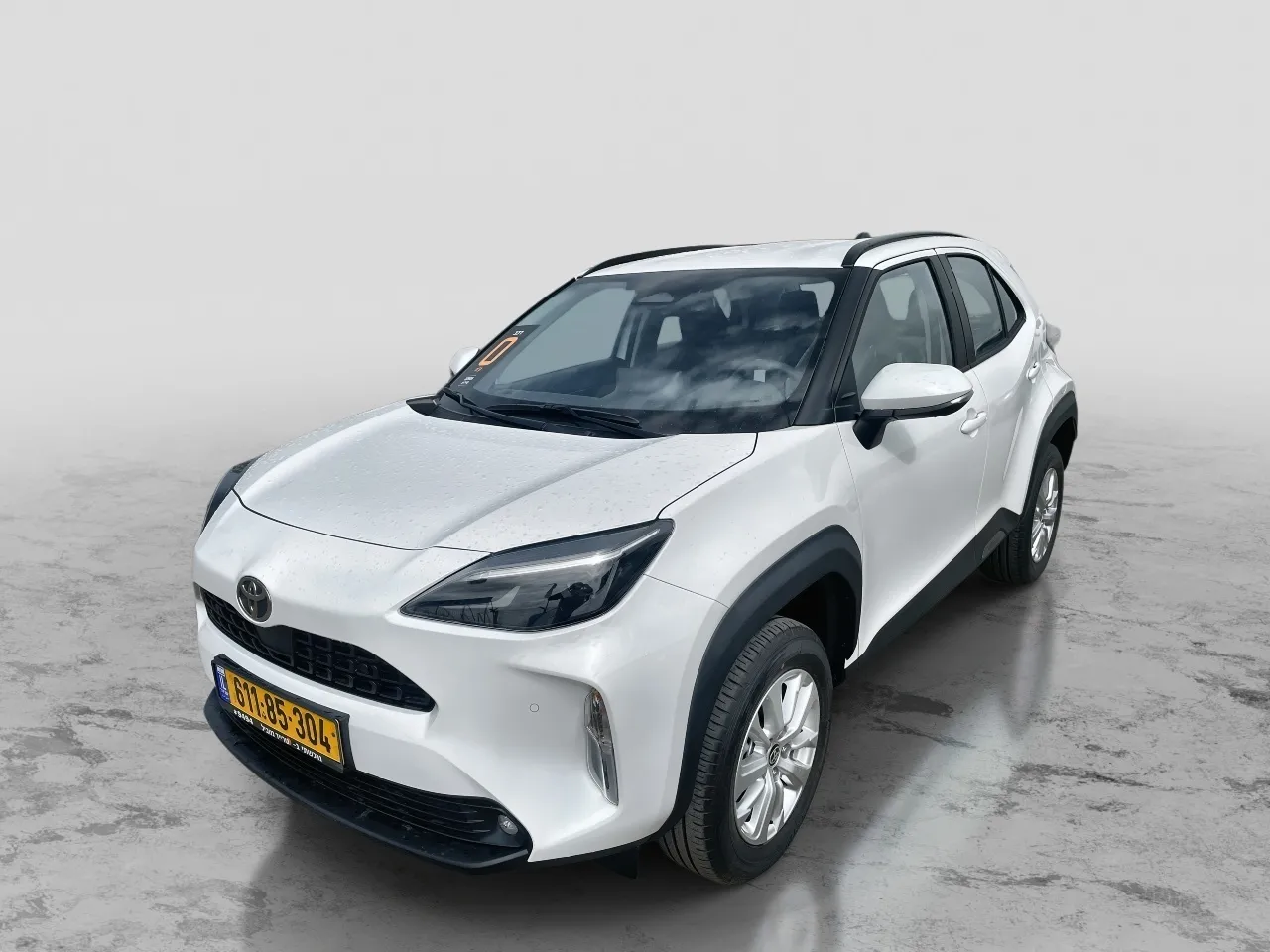 טויוטה - יאריס-קרוס