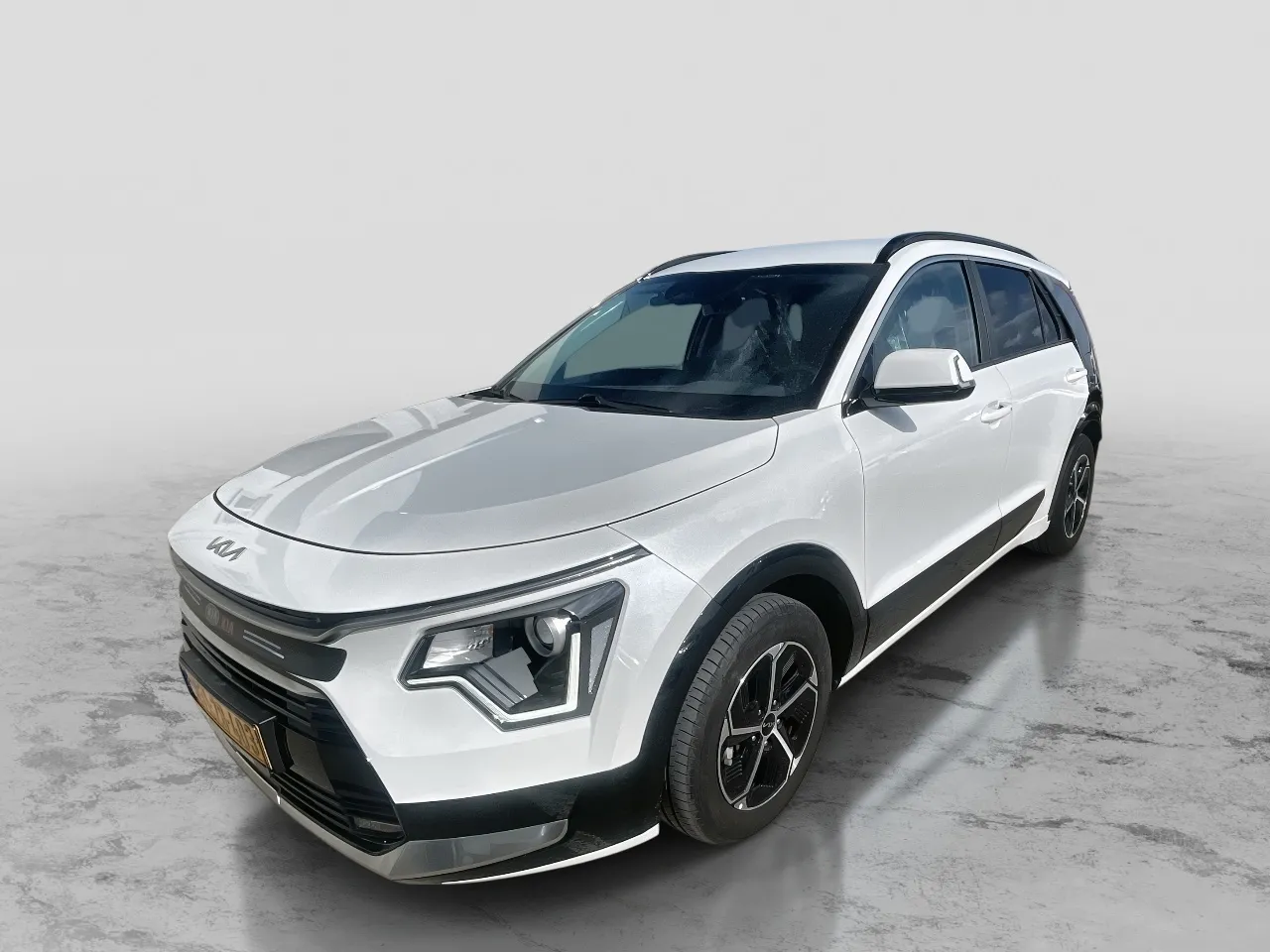 קיה - נירו-היברידי