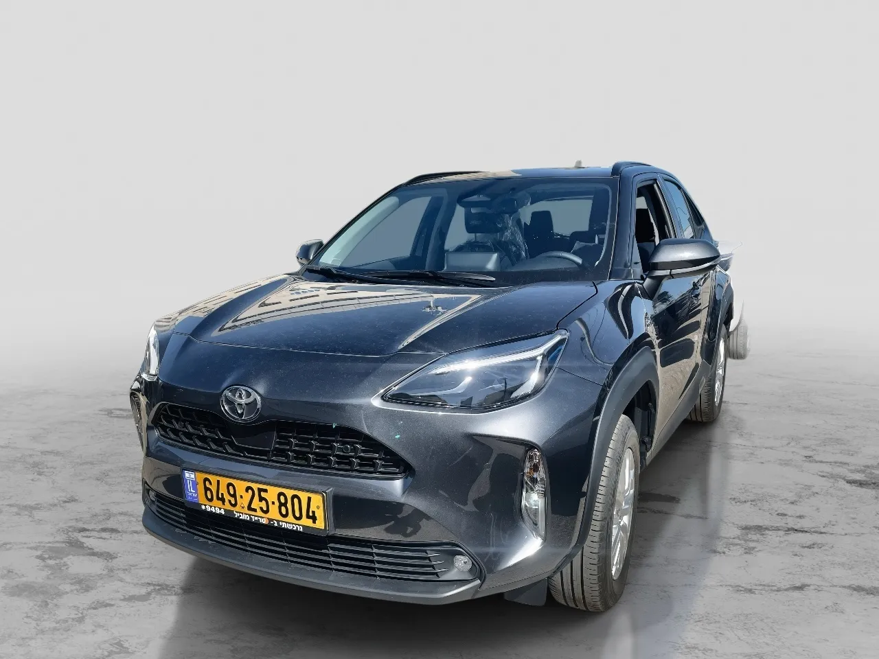 טויוטה - יאריס-קרוס