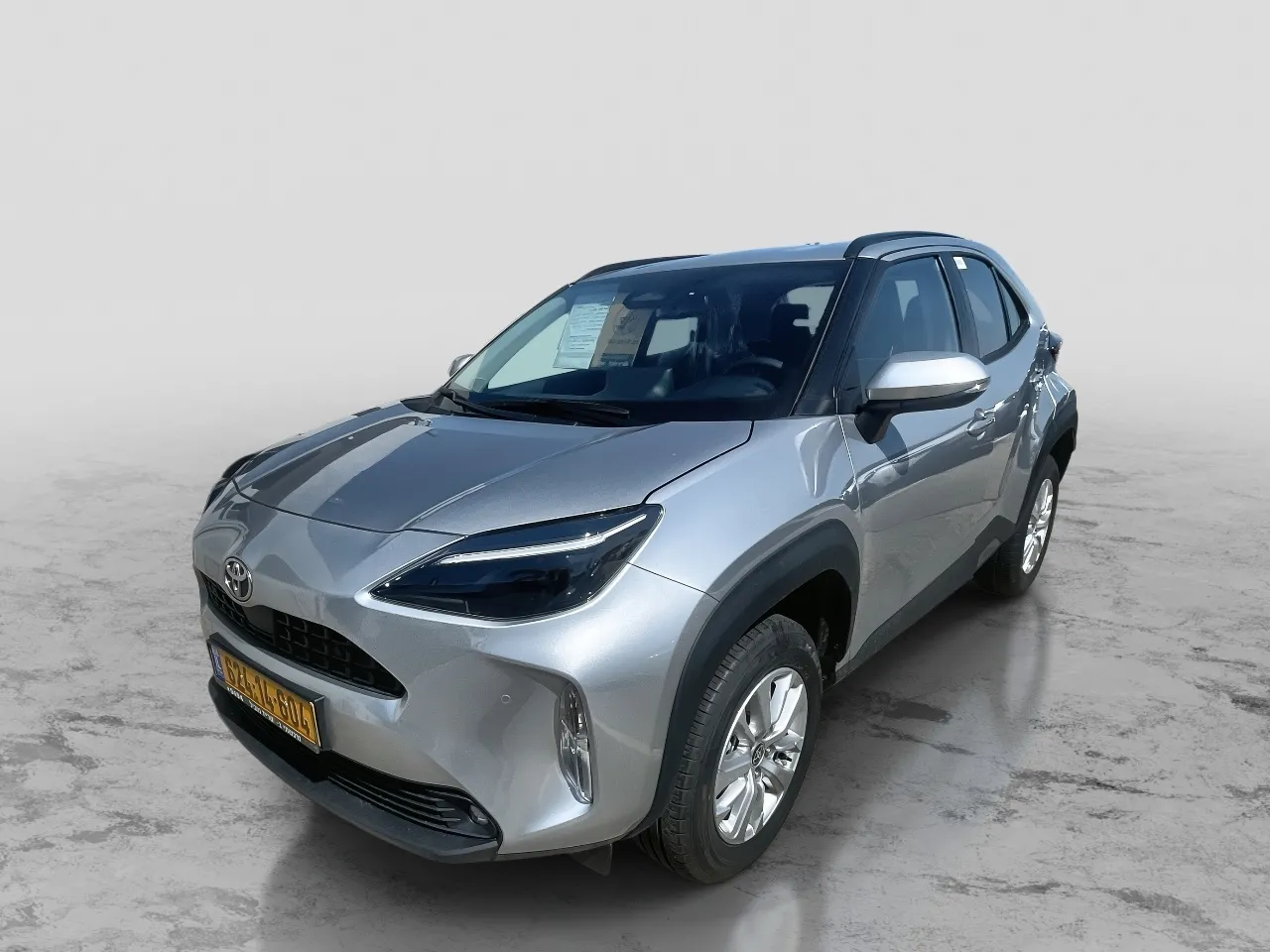 טויוטה - יאריס-קרוס