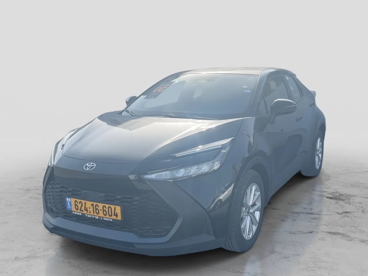 טויוטה - C-HR
