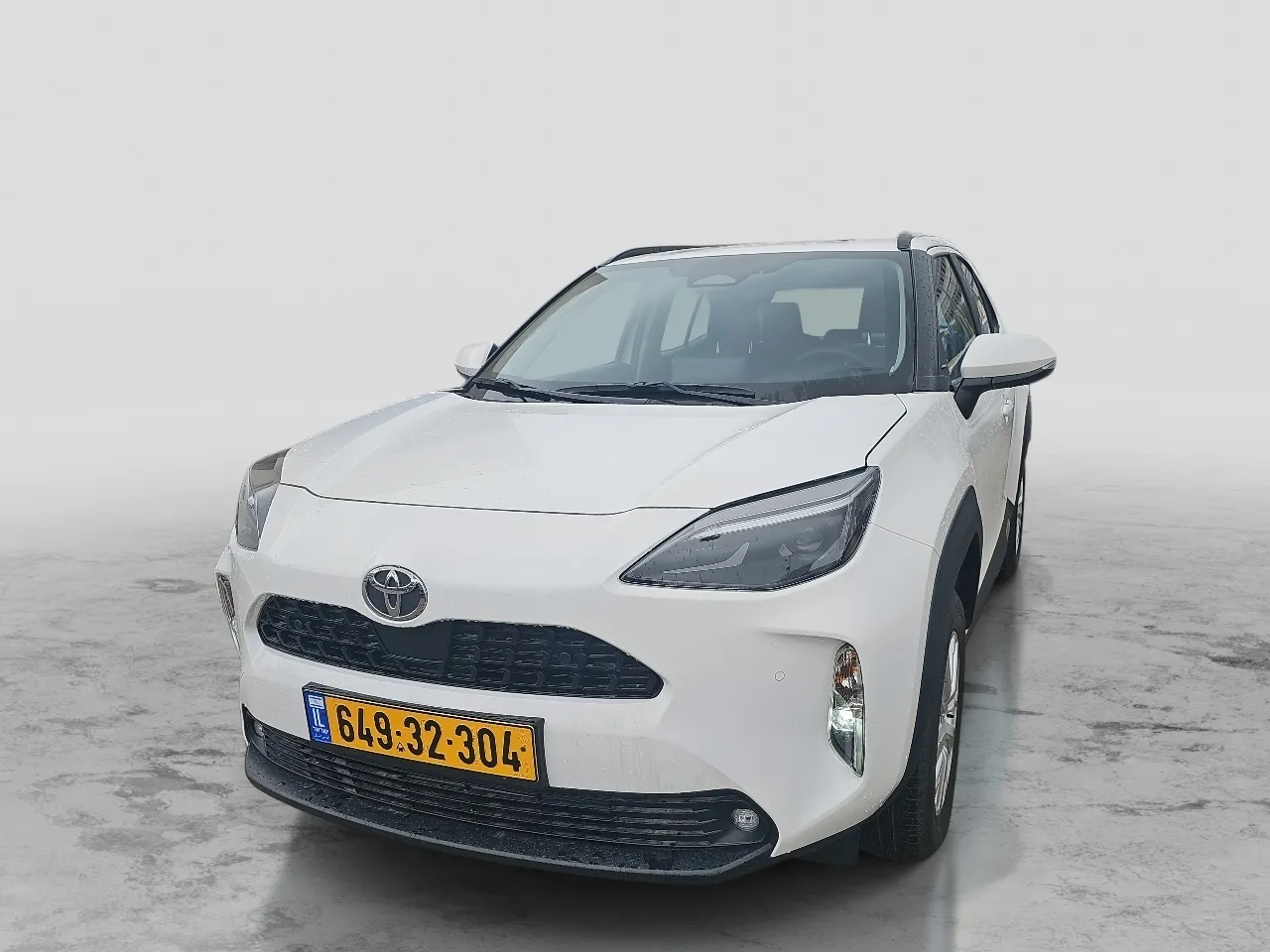 טויוטה - יאריס-קרוס