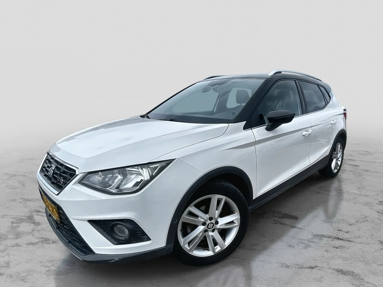 סיאט - ארונה