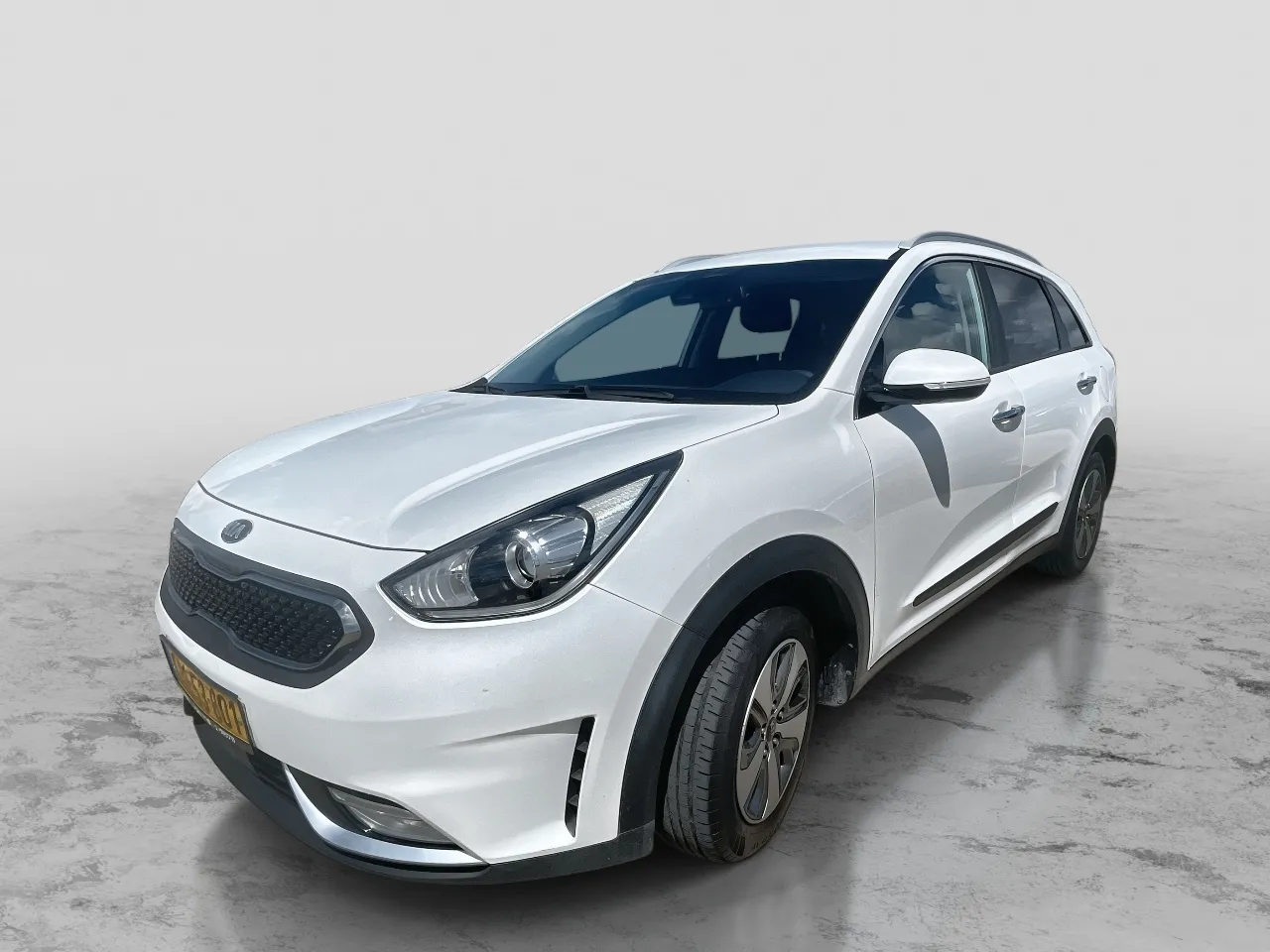 קיה - נירו-היברידי