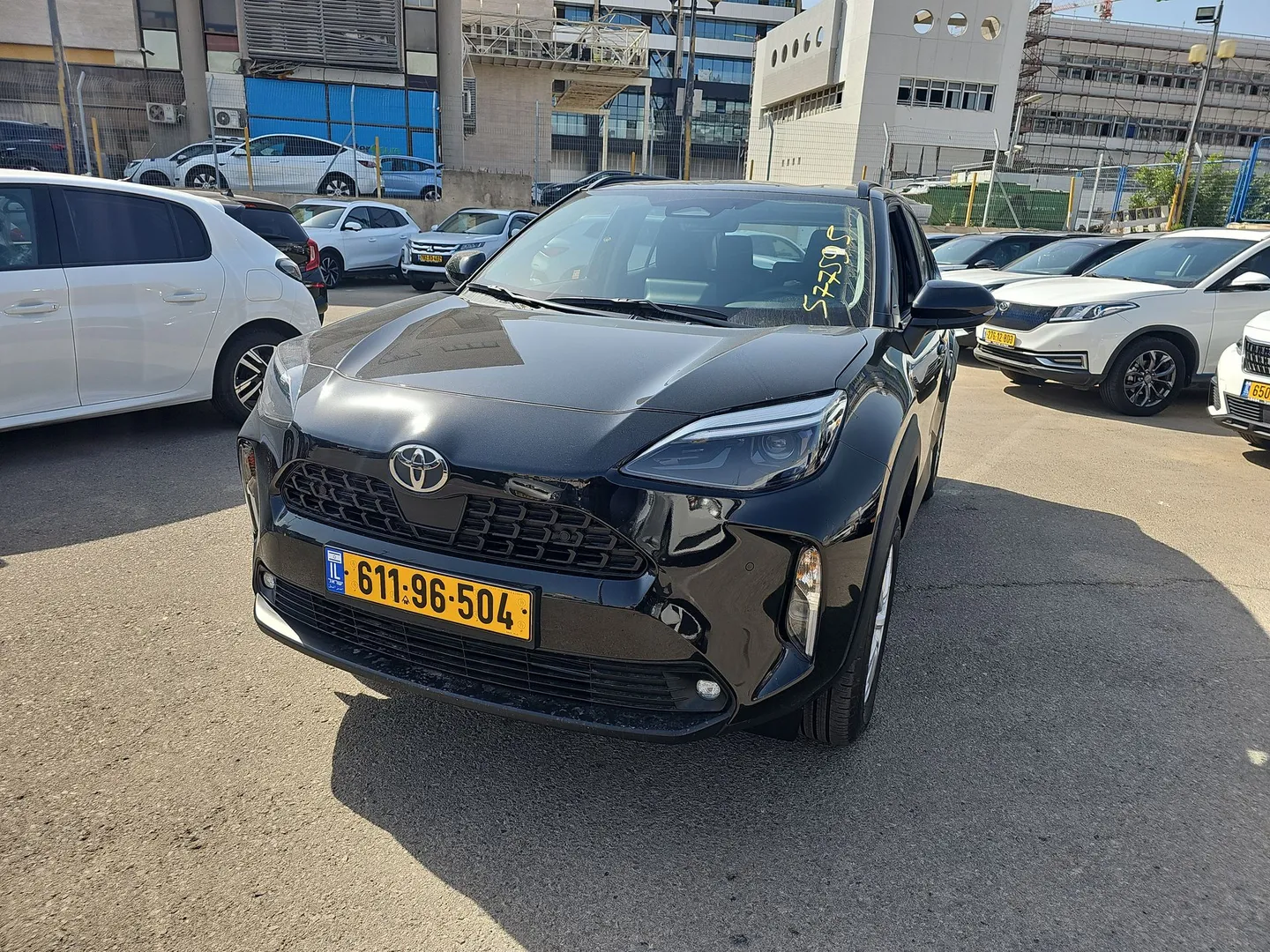 טויוטה - יאריס-קרוס
