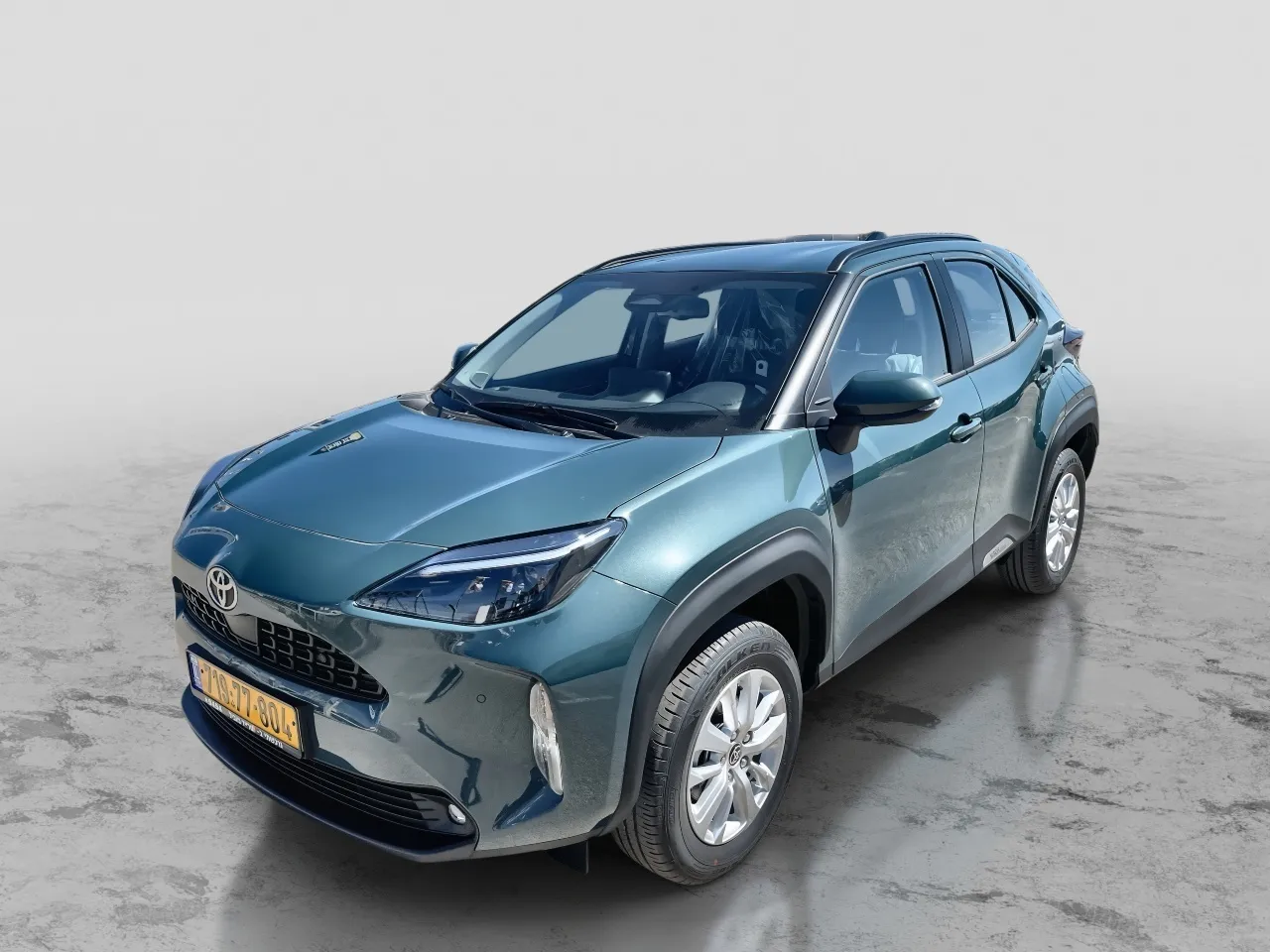 טויוטה - יאריס-קרוס