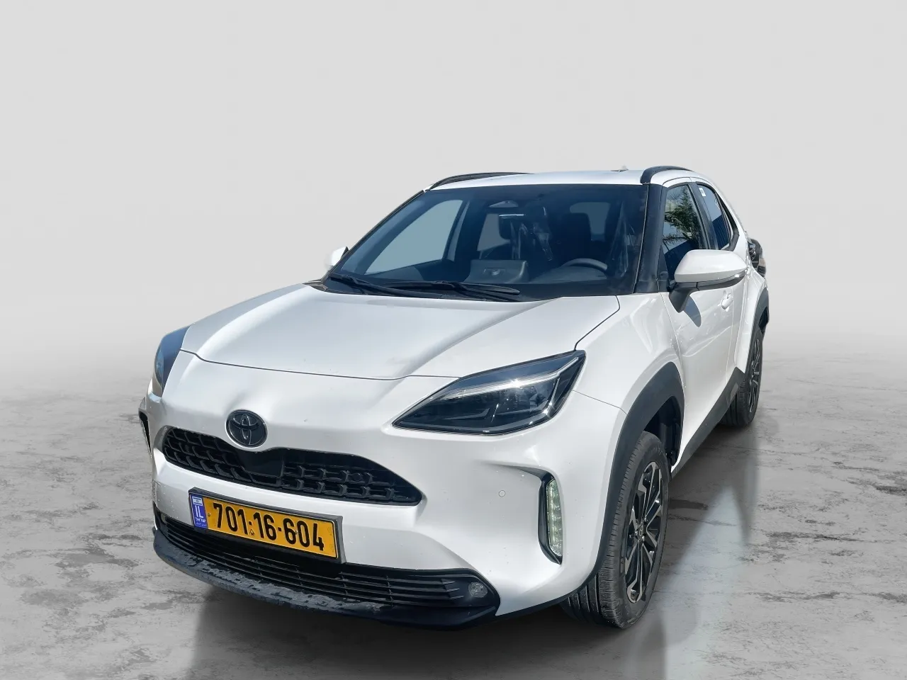 טויוטה - יאריס-קרוס