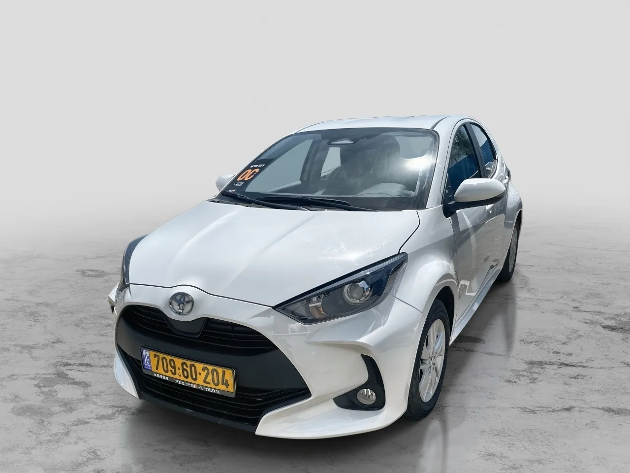 טויוטה - יאריס-הייבריד