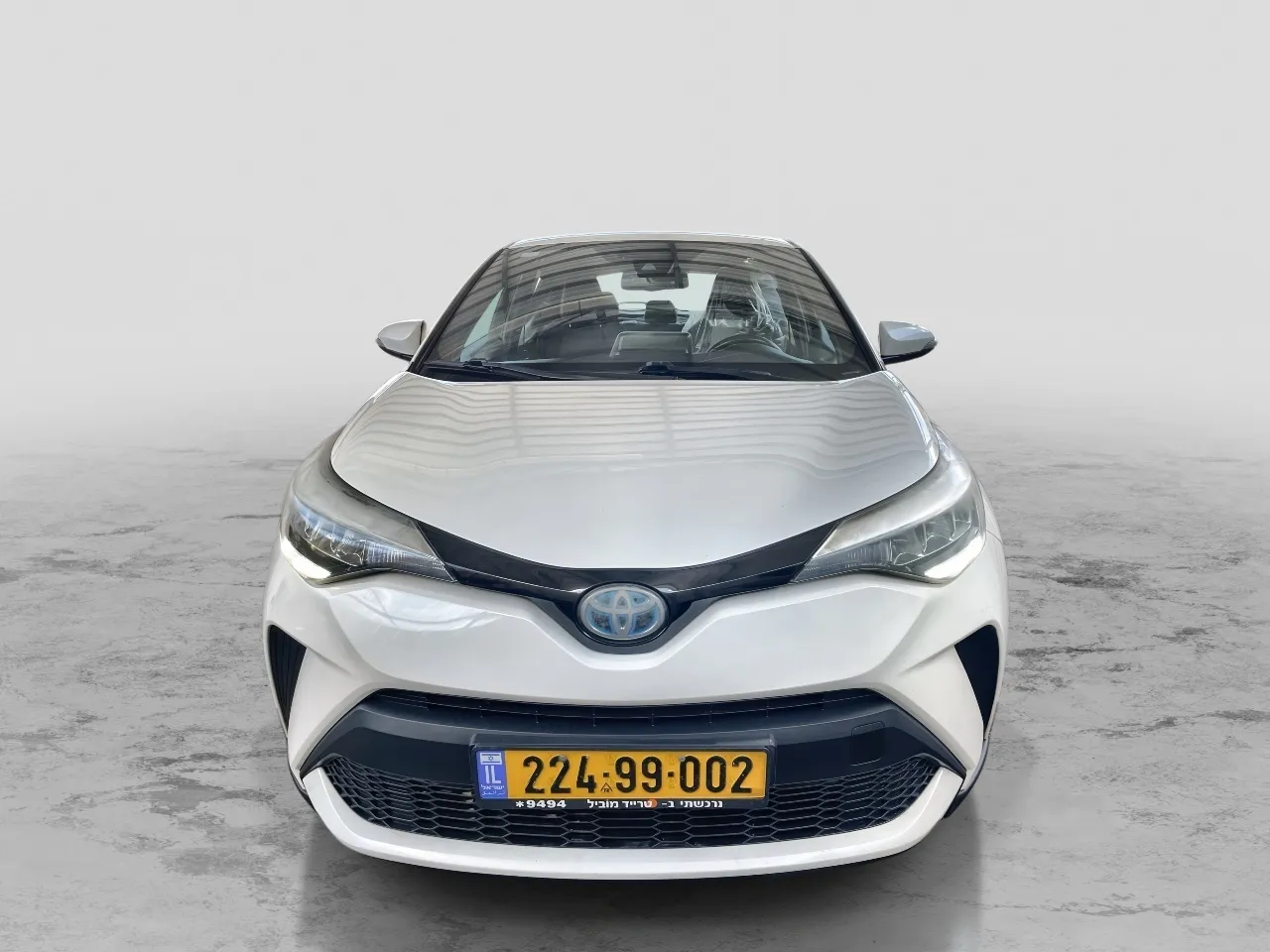 טויוטה - C-HR