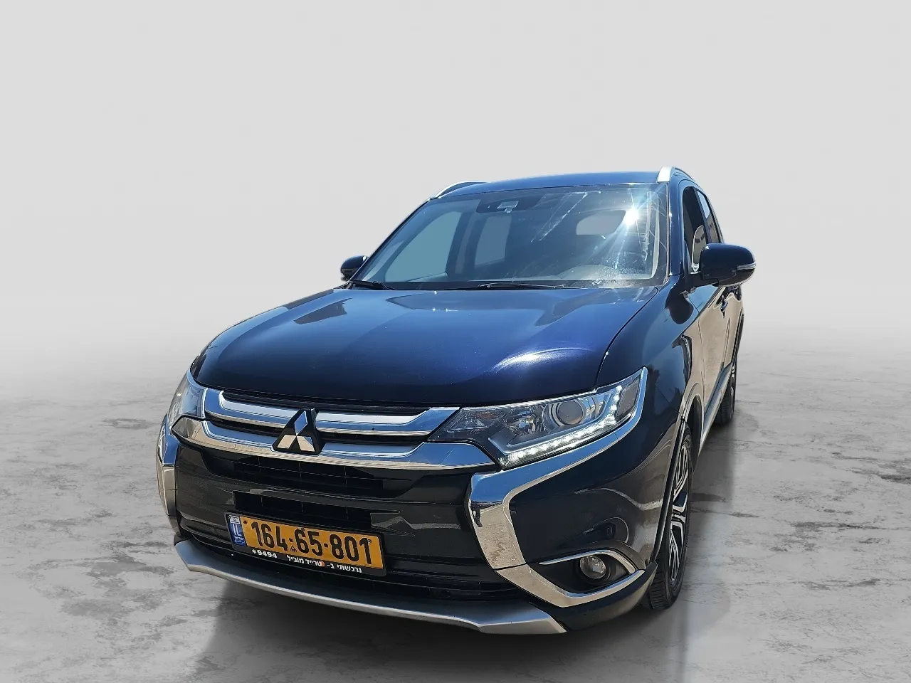 מיצובישי - אאוטלנדר